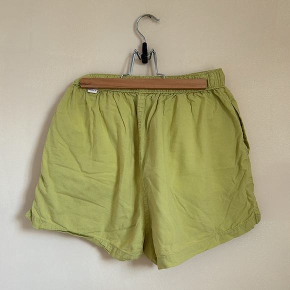 Roark Idle Shorts in Lime XS - Picture 3 of 5